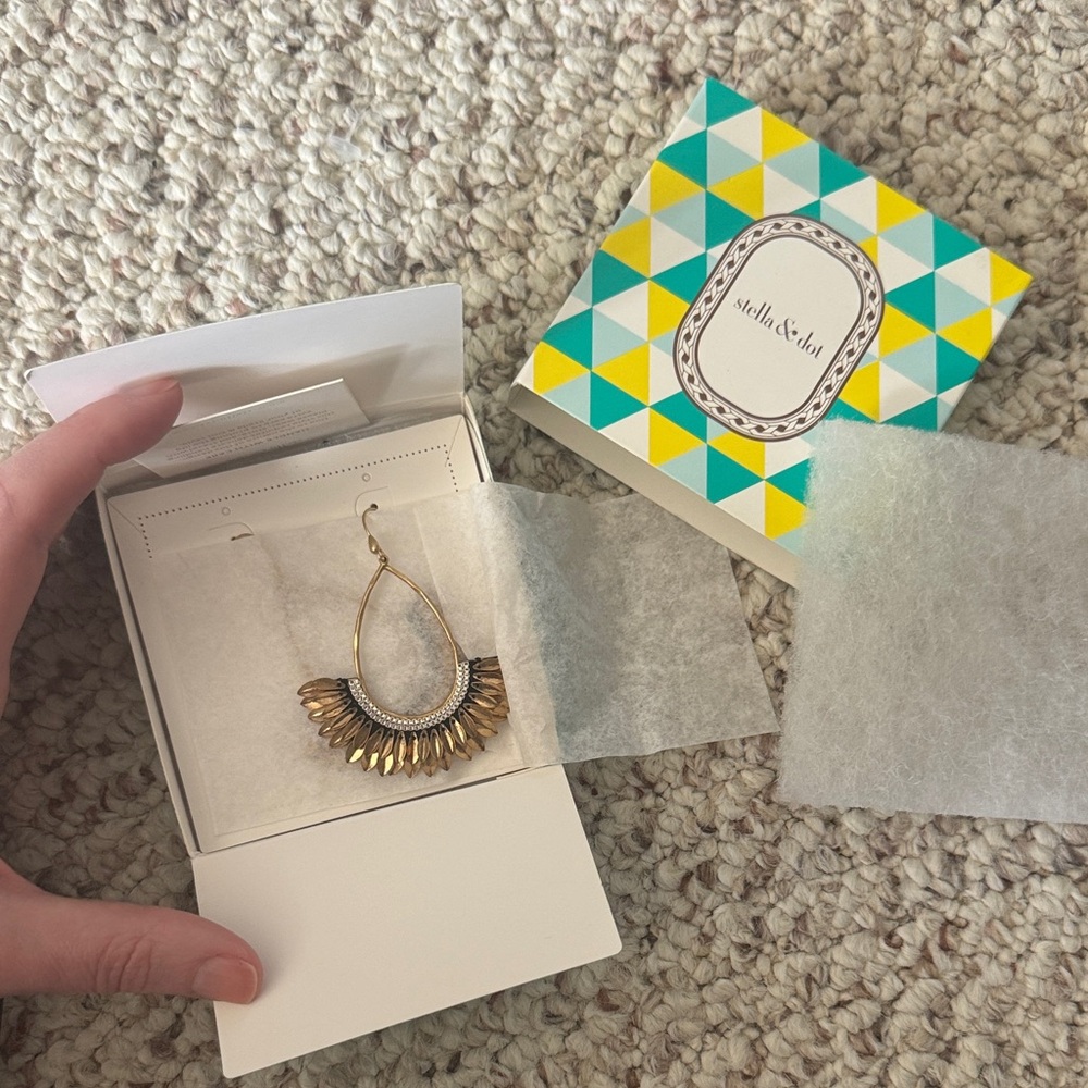 Stella & Dot Gold Pegasus Earrings